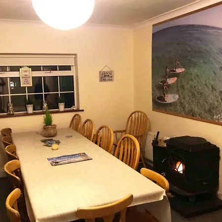 Πανσιόν 360 House *